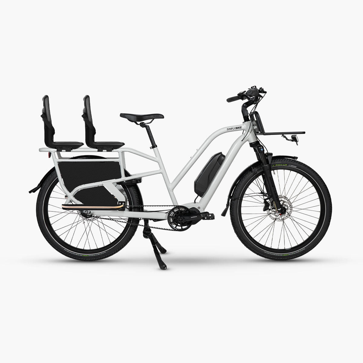 Zwei Qibbel Junior 6+ Fahrradkindersitze für Simply.Lift STEPS Cargo E-Bike.