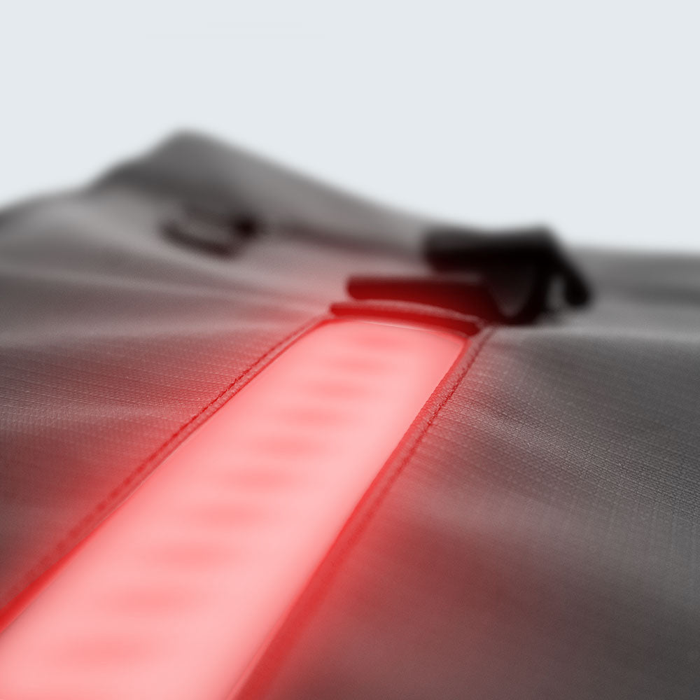 Rolltop Fahrrad Rucksack mit LED Licht - Simply.Bike