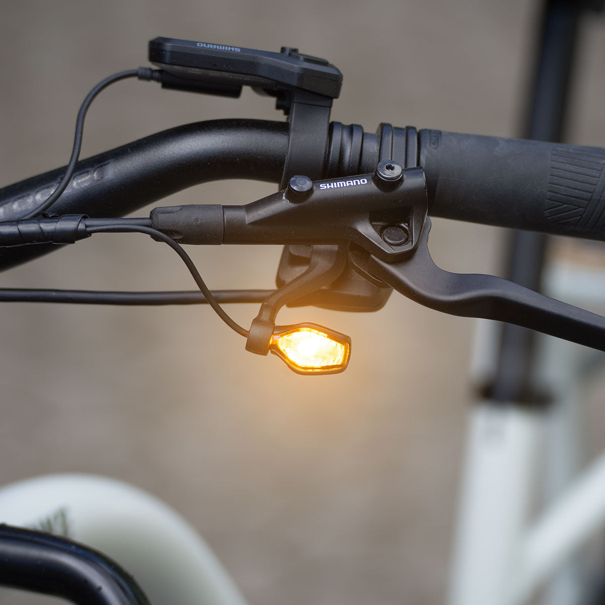 fahrradhelm mit richtungsanzeiger B + M Turntec Blinker fürs E-Bike – sicherer abbiegen