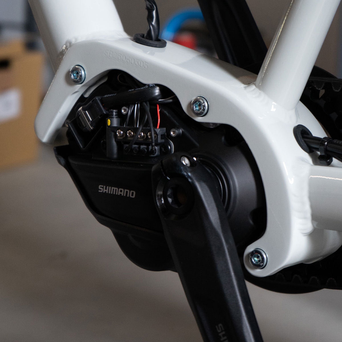 BikeTrax GPS-Tracker verbaut im Shimano Motorbereich des Simply.Lift, Detailansicht