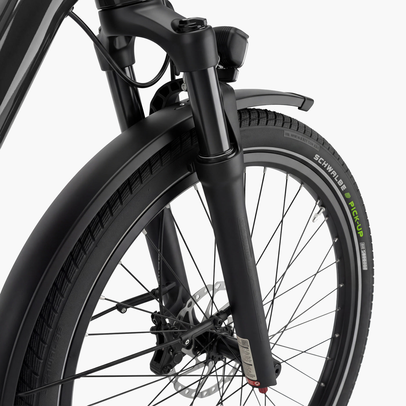 Suntour Federgabel mit Schwalbe Pick-Up Reifen und Scheibenbremse am Simply.Lift EP6, Detailansicht Vorderrad